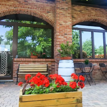 Gospodarstwo wiejskie Isorella Cherasco