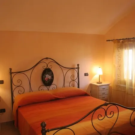 Isorella Lantställe Cherasco