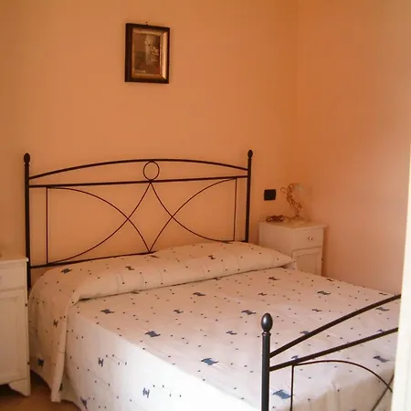 Gospodarstwo wiejskie Isorella Cherasco